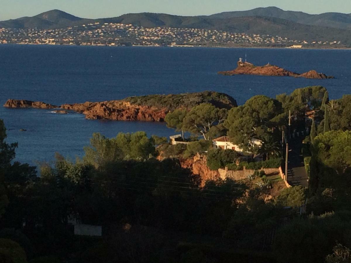 Résidence Le Château - Parc Santa Lucia Saint-Raphaël Esterno foto